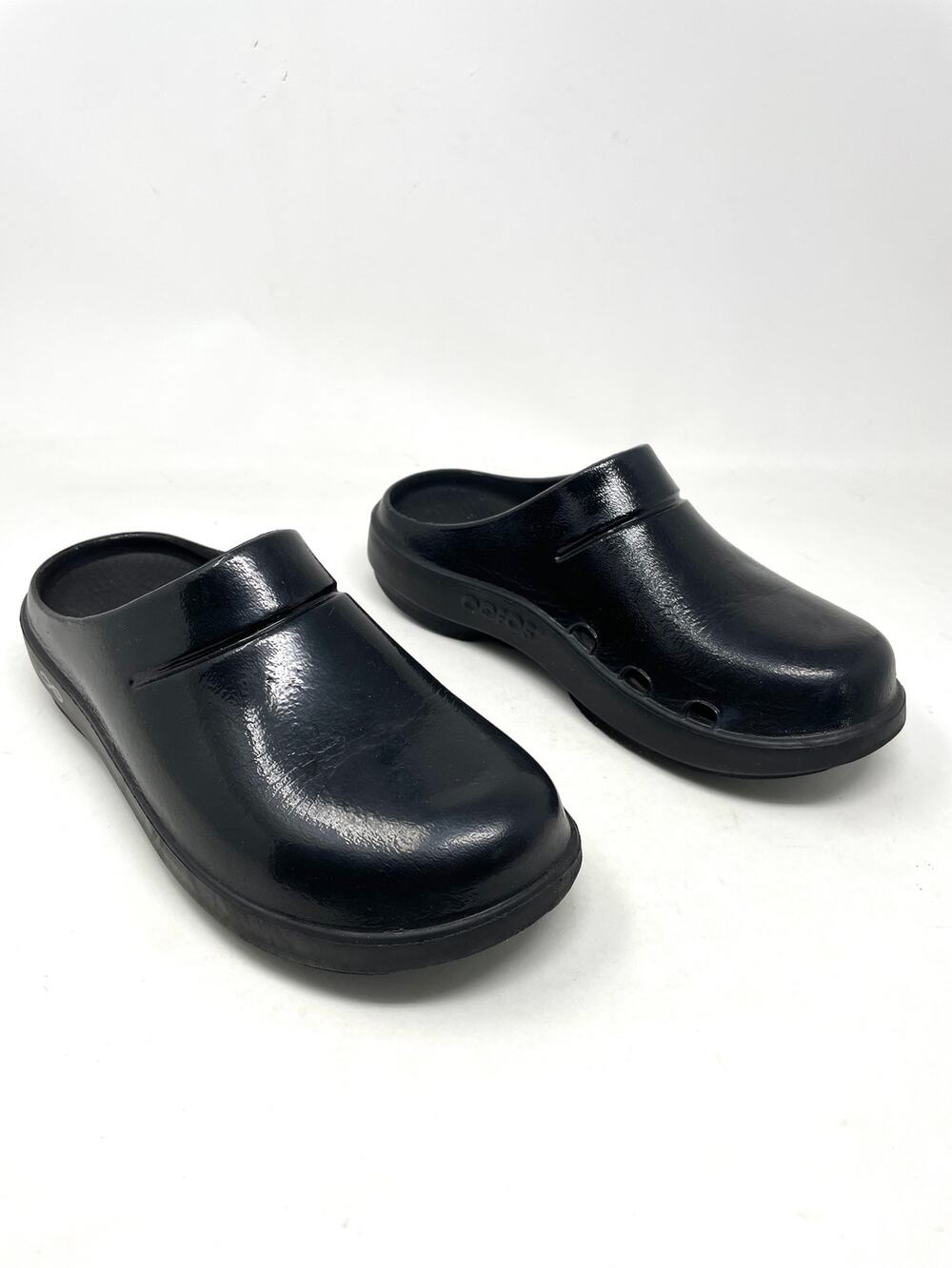 Oofos Ooclog Luxe Comfort Clogs Shoes Glossy Black Lightweight Vegan Womens 7 38